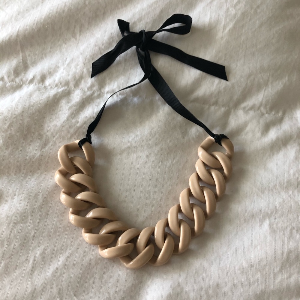 TOSS Chunky acrylic link necklace ⛓